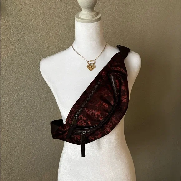 Urban Outfitters Metallic Red Brocade Crossbody Sling Bag - Picture 2 of 4